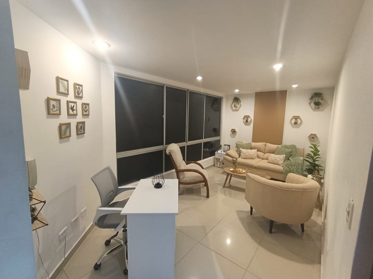 WhatsApp Image 2025-11-22 at 08.25.21